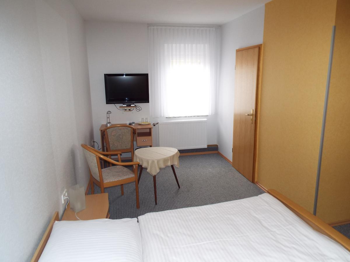Hotel Garni Zum Reinhardswald Gewissenruh エクステリア 写真